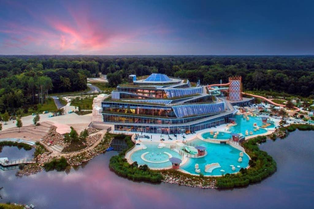 Fountain Place Disneyland And Paris Lagny Exterior foto